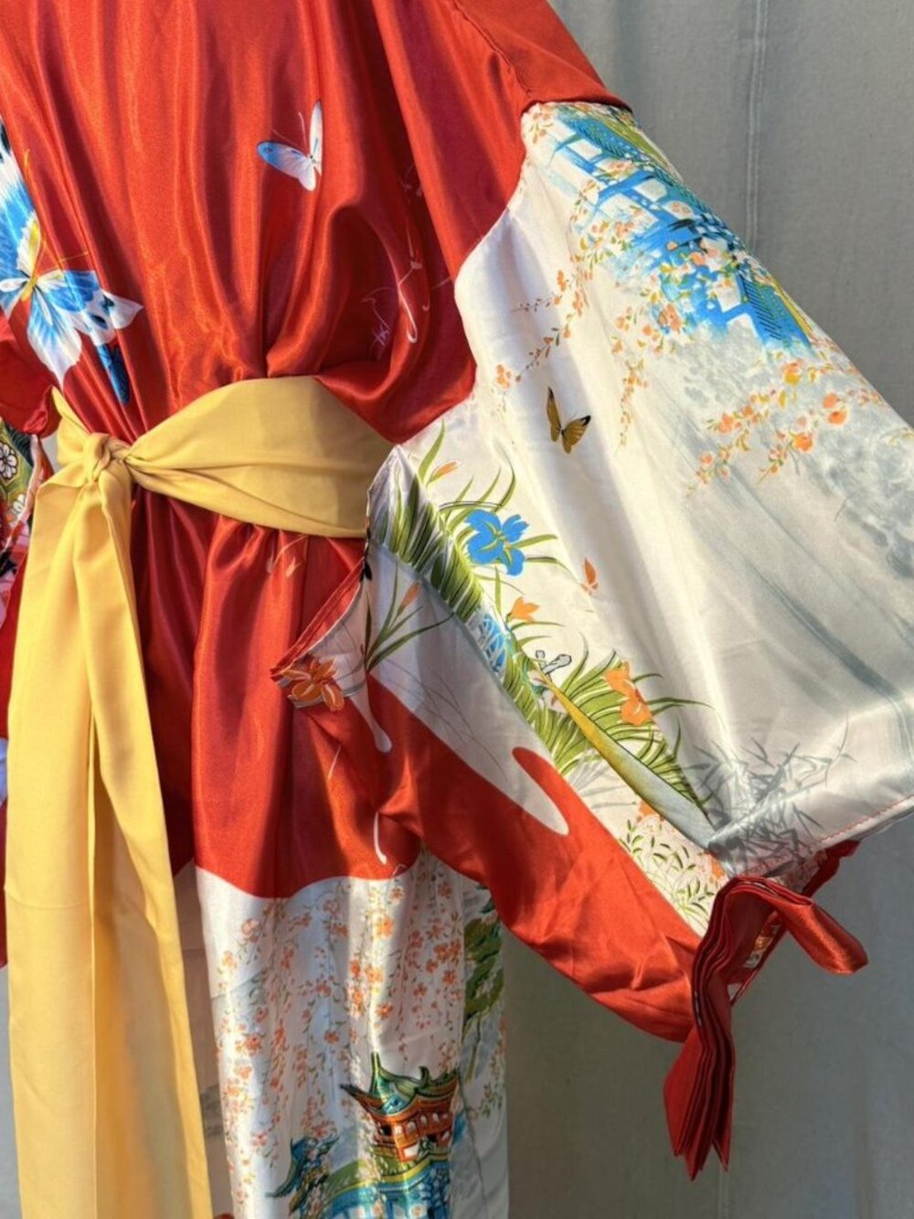 STUNNING TRADITIONAL AUTHENTIC JAPANESE KIMONO..OS - Picture 7 of 8